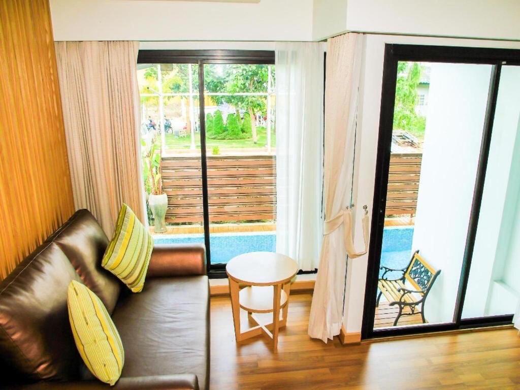 Mamaison Hotel Buriram Exterior photo