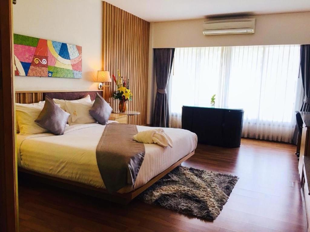 Mamaison Hotel Buriram Exterior photo