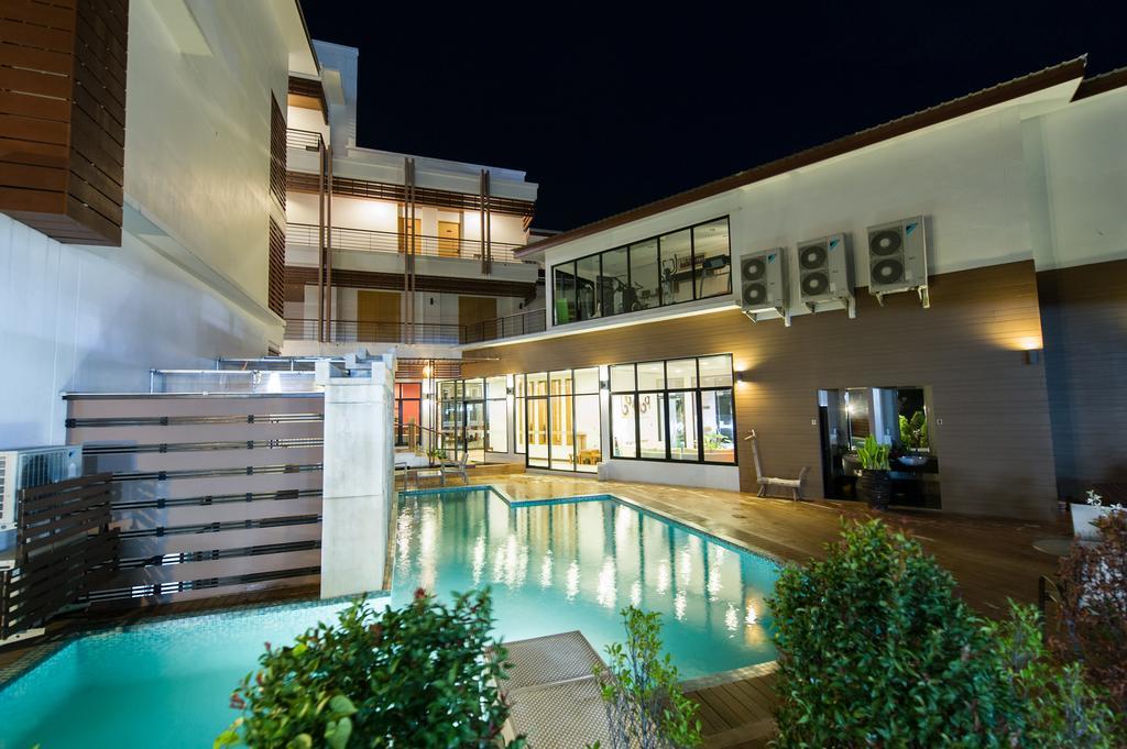 Mamaison Hotel Buriram Exterior photo
