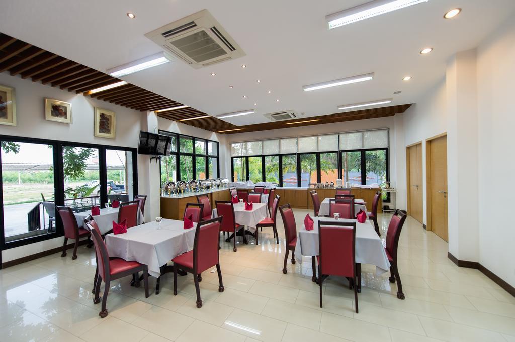 Mamaison Hotel Buriram Exterior photo