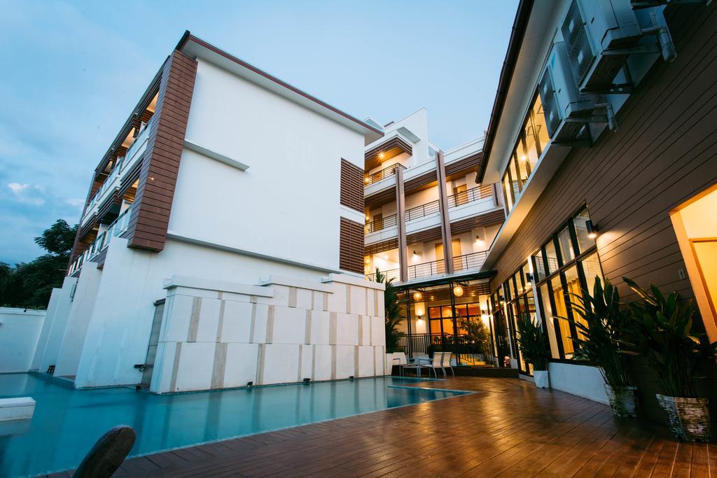 Mamaison Hotel Buriram Exterior photo
